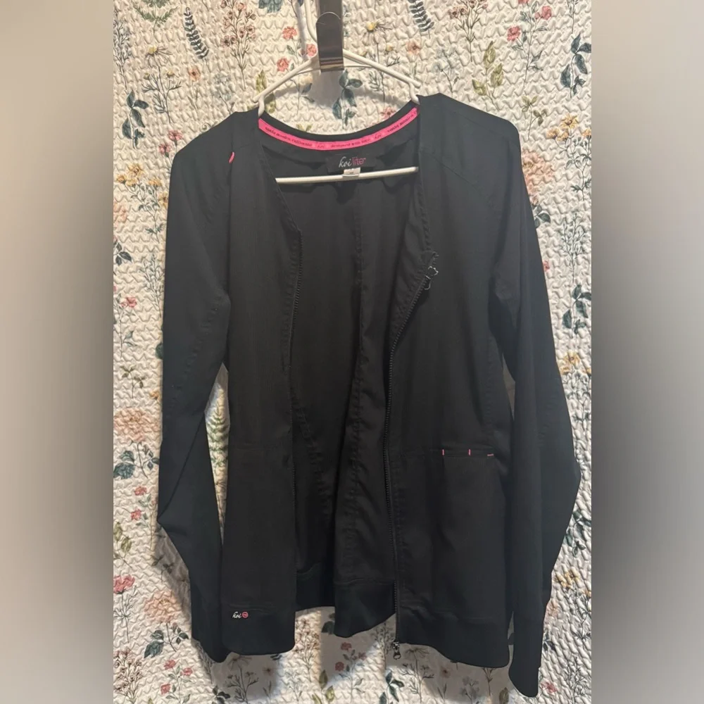 Koi Lite Black Zip-Up Top - Picture 1 of 4